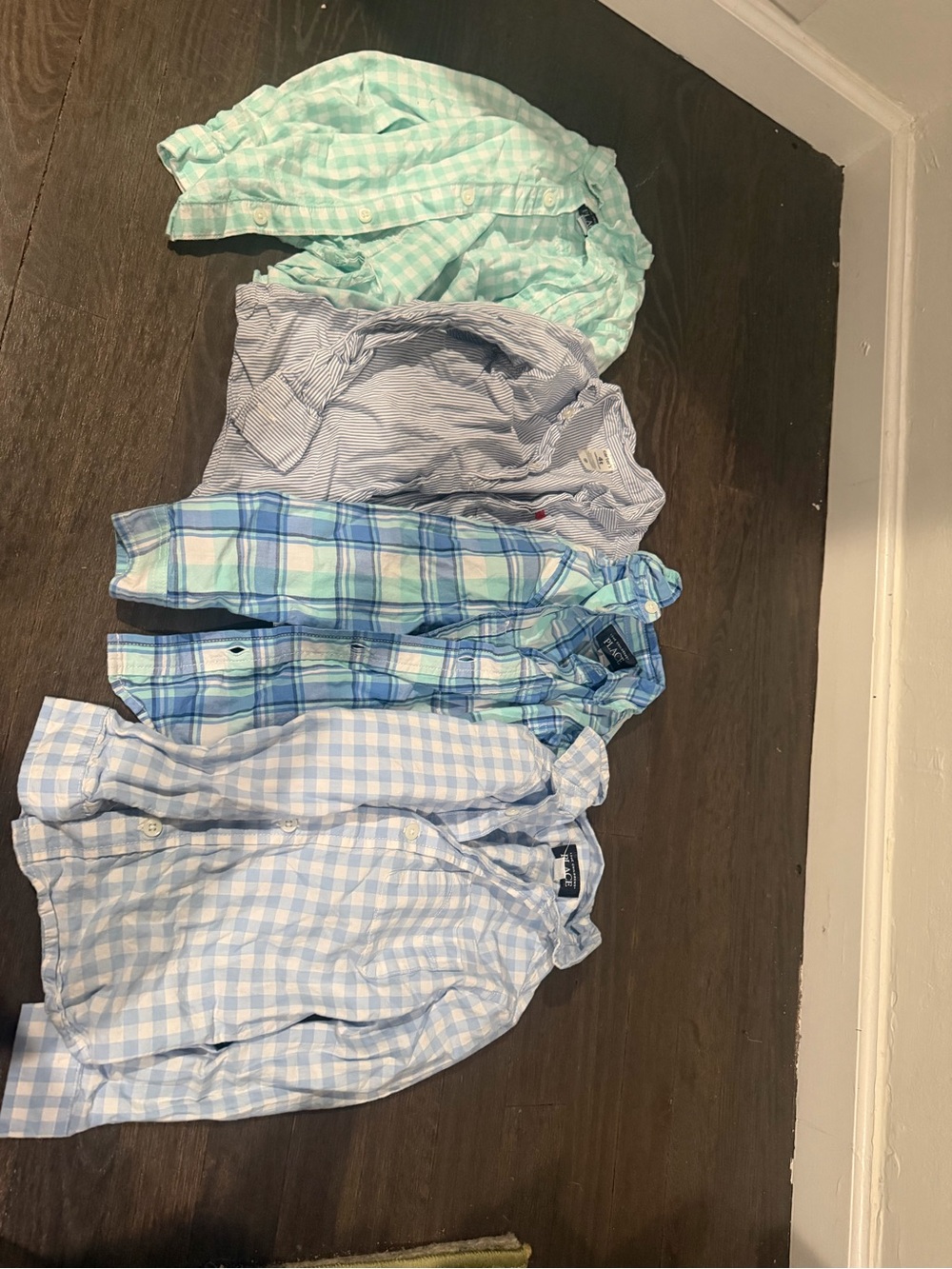 Boys 4T long sleeve button down shirts bundle